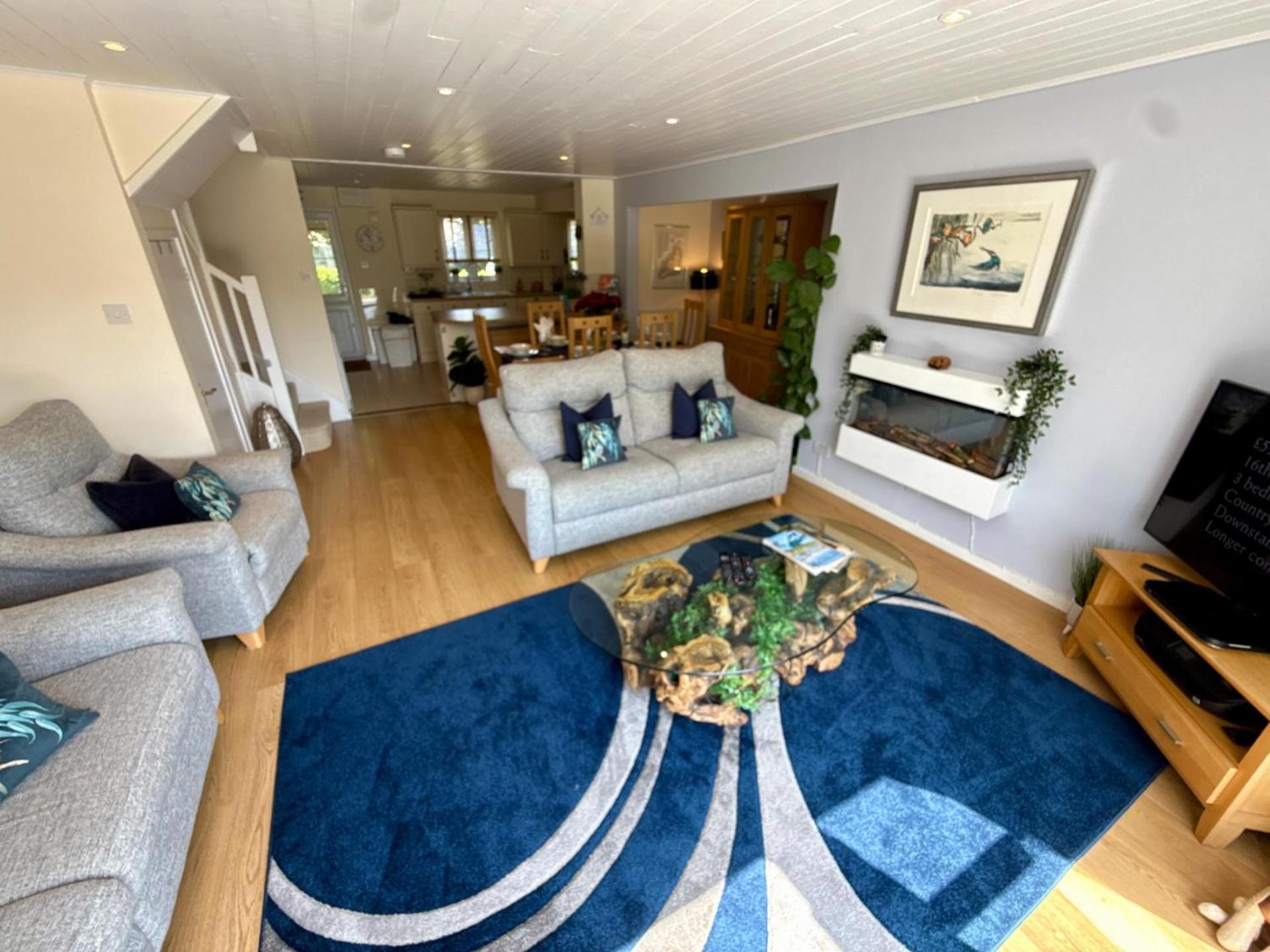 Luxury Kingfisher Lodge, Isis Lake, Within The Cotswold Waterpark Cirencester Εξωτερικό φωτογραφία
